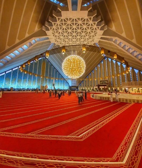 Best Mosque Carpet for Large Halls