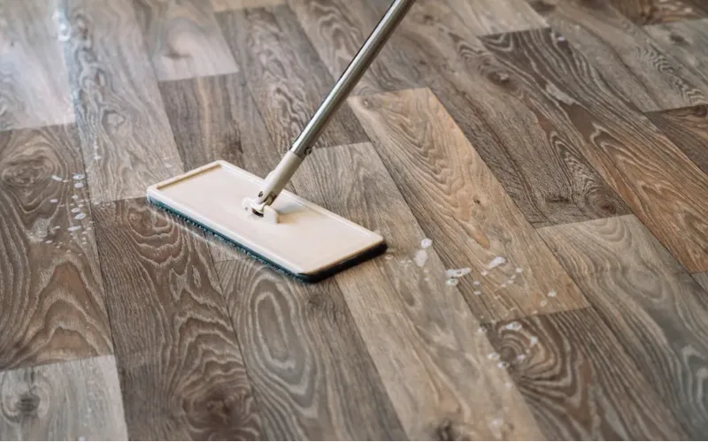 Cleaning Wooden Floors